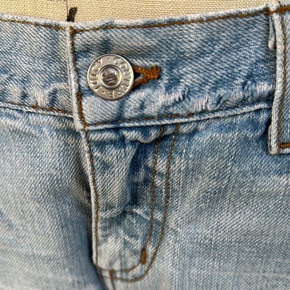 JUICY COUTURE | Vintage Y2K Distressed Light Wash Boot Cut Jeans - Picture 6 of 13